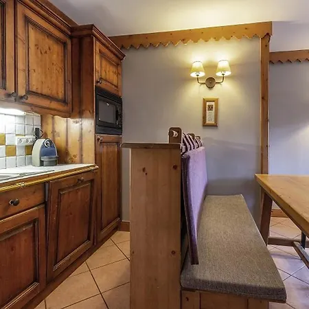 6 Pers, Piscine, Parking, Plagne Aime 2000 - Fr-1-351-137 Apartment La Plagne